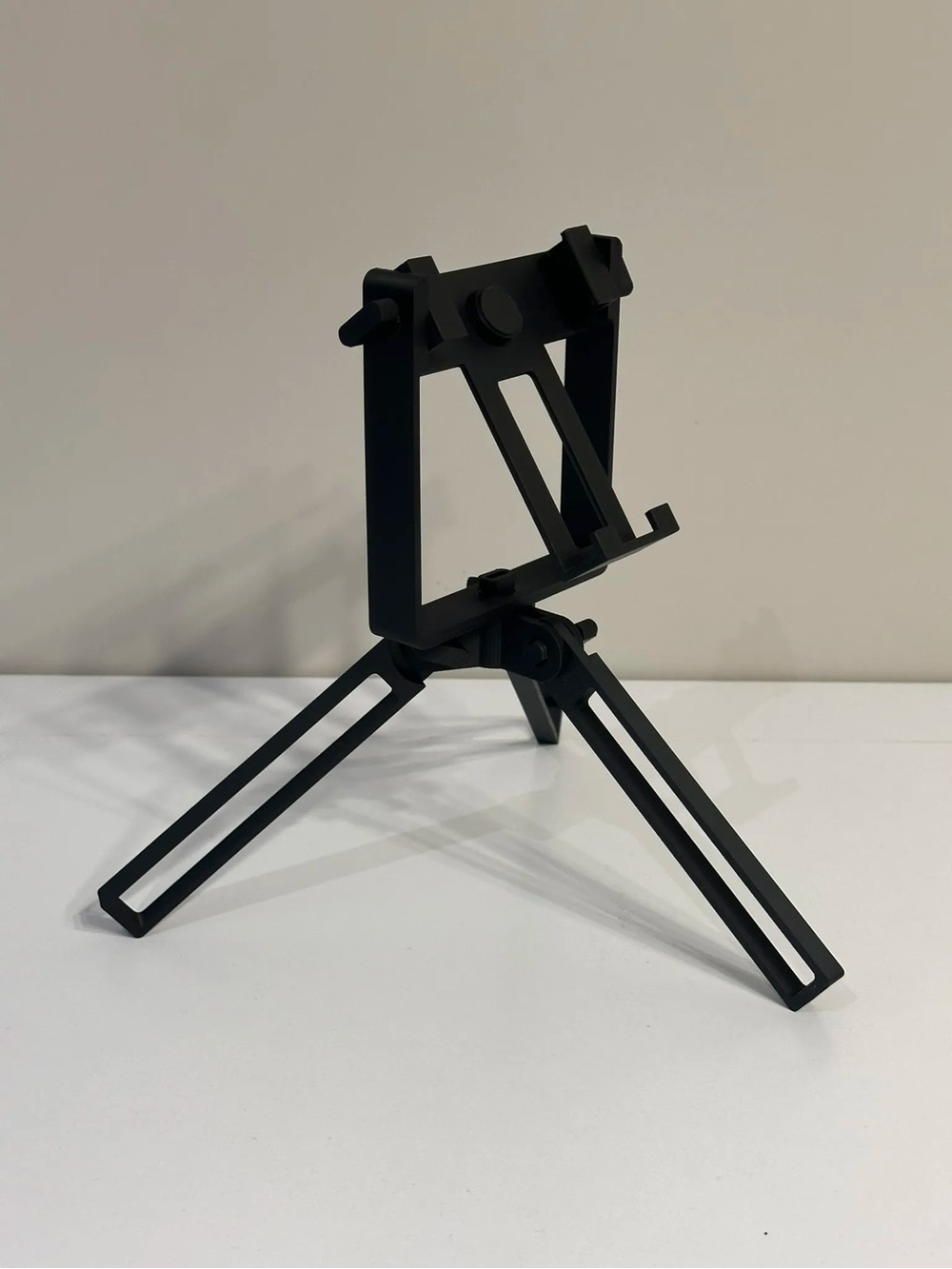 Adjustable Black Phone Tripod Stand - Picture 6 of 6